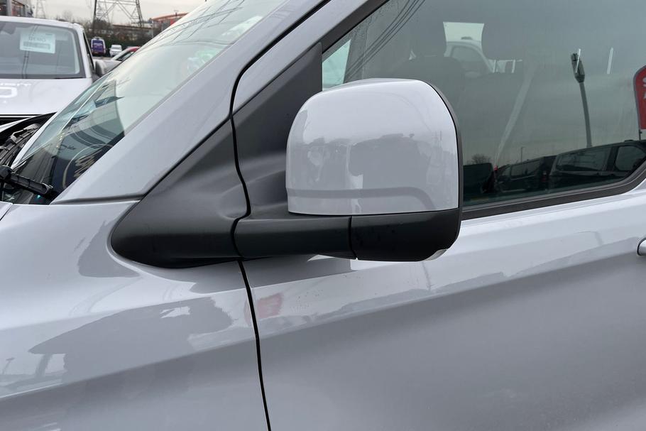 Used Ford TRANSIT CUSTOM 17