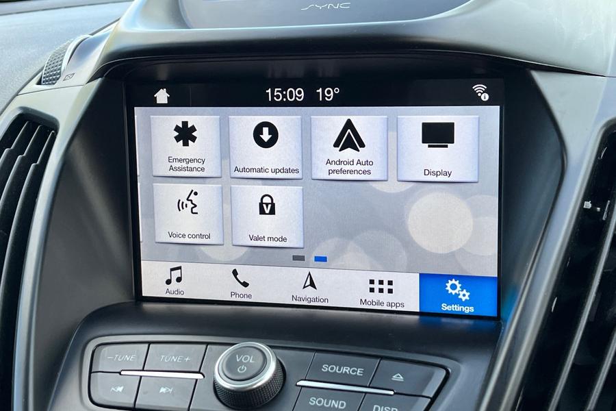 Ford Kuga Photo autoimg-b1c9a2a57f95d1a0419a2bbe4b7f1e449d167d69.jpg