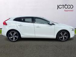 VOLVO V40 Photo 4
