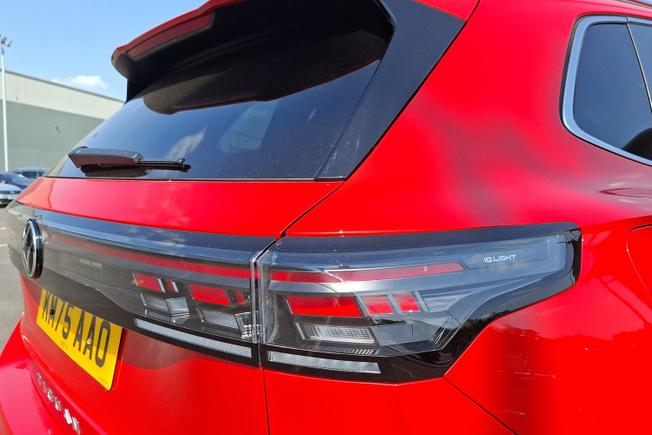 VOLKSWAGEN Tiguan Photo 18