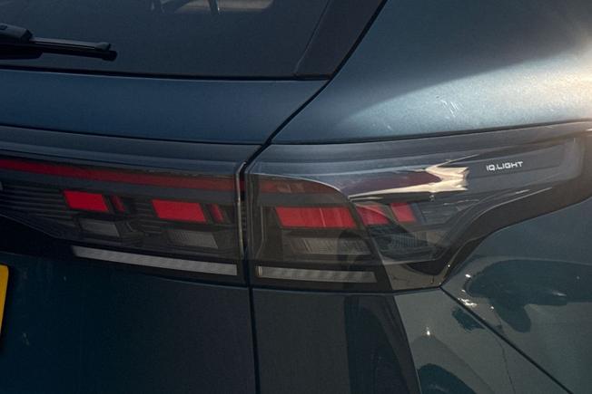 VOLKSWAGEN Tiguan Photo 18
