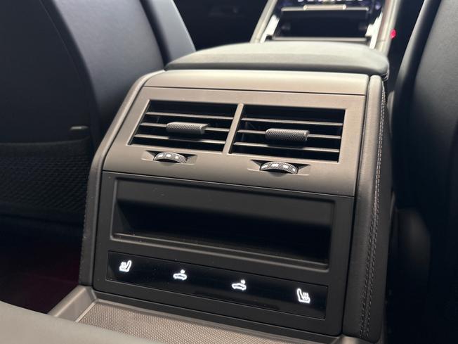 PORSCHE Panamera Photo 48