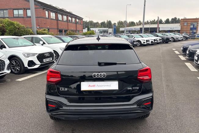 Audi Q2 Photo 26