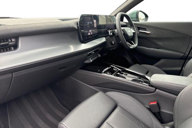 Audi Q3 Photo 2