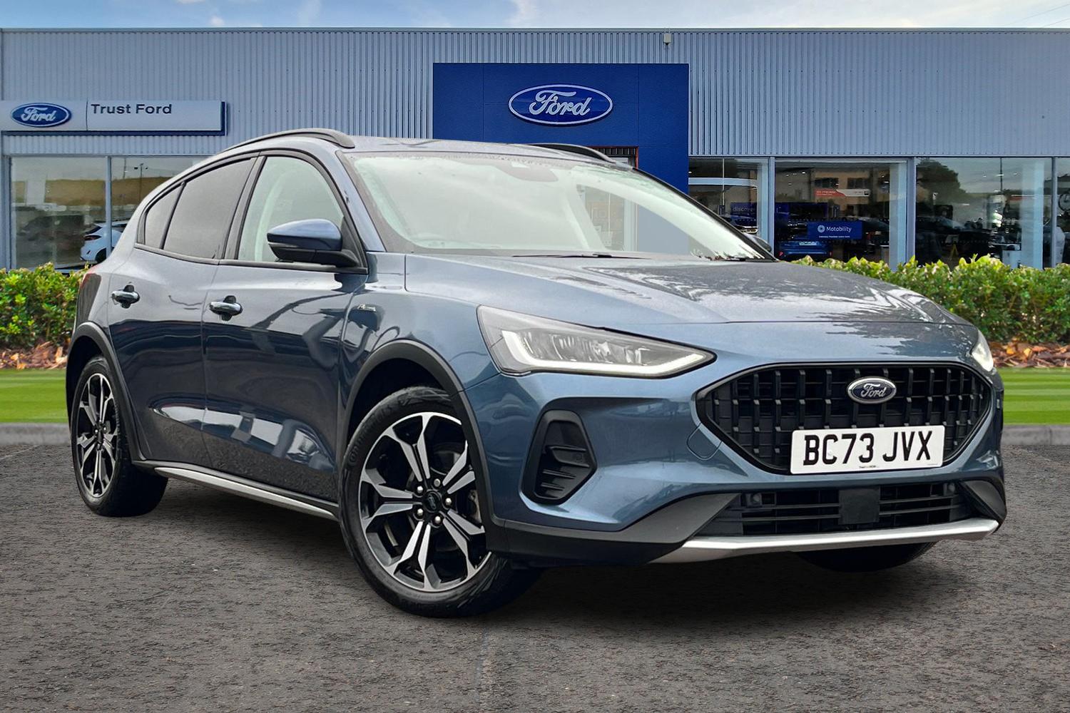 Ford Focus Photo 0