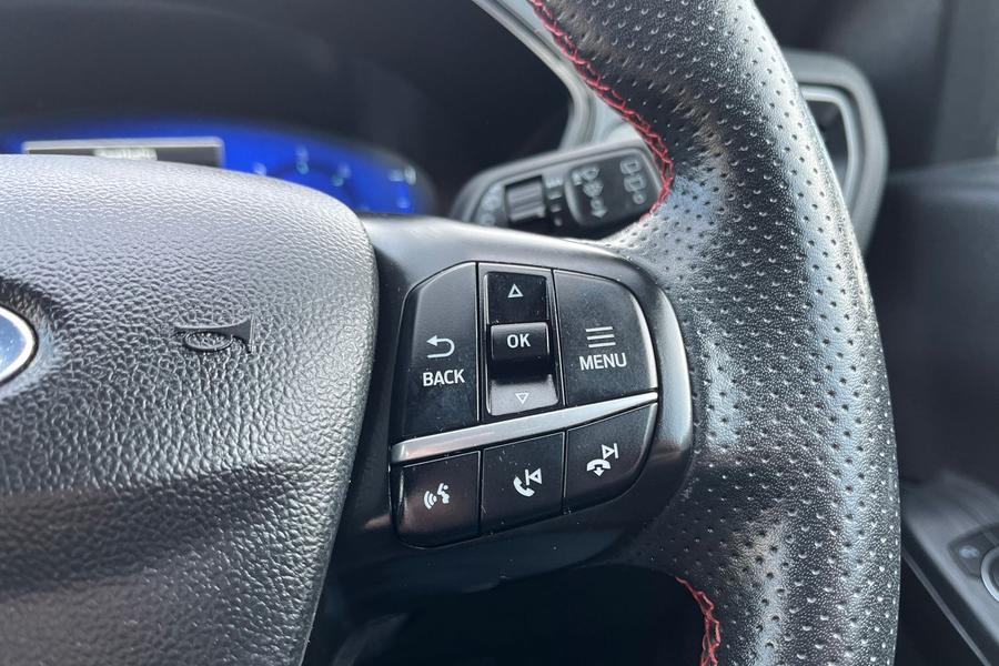 Ford KUGA Photo autoimg-b1db95114d0a551e1aae88268fdd7c33c44e26f8.jpg
