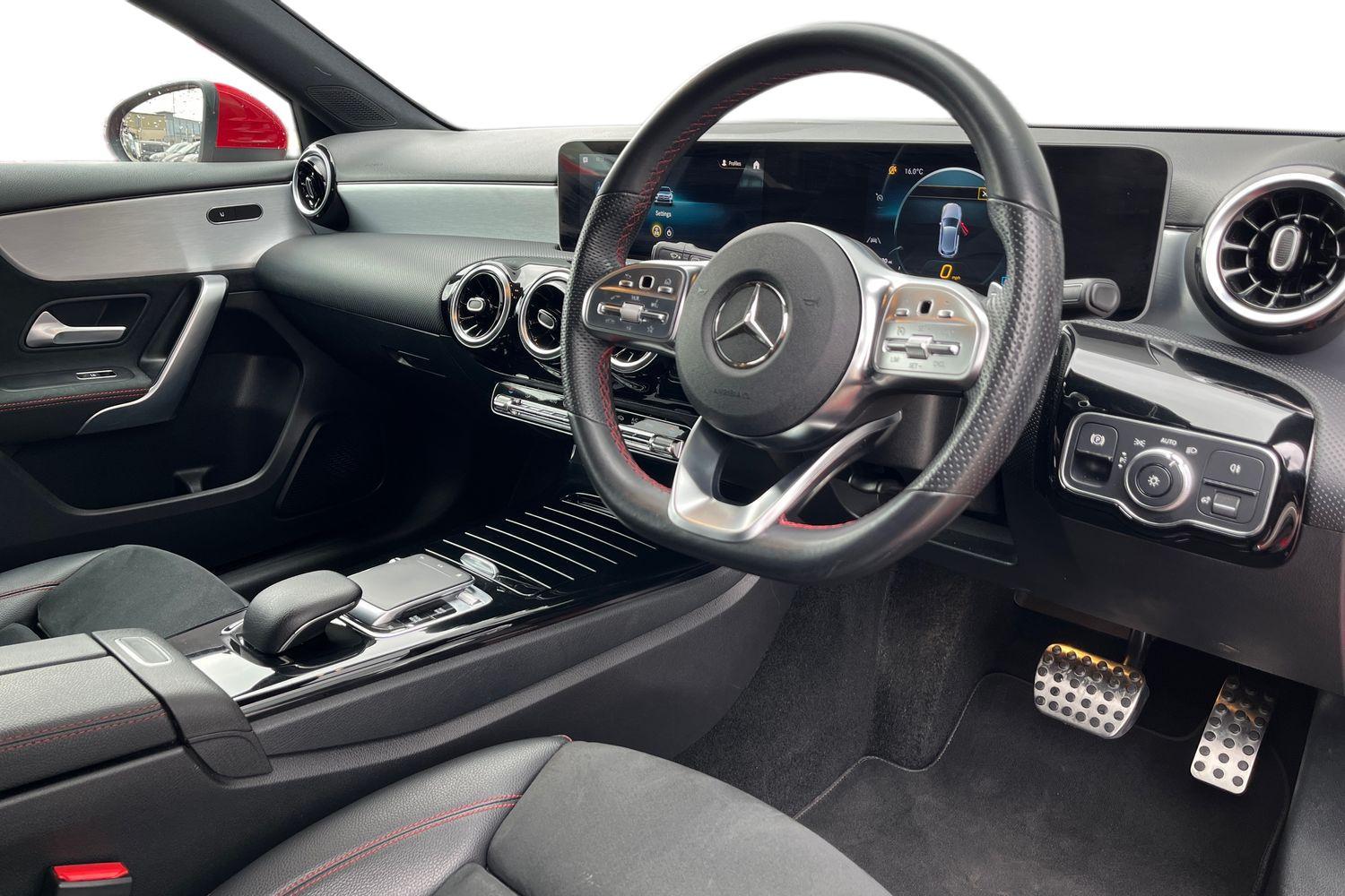 Mercedes-Benz A CLASS Photo 8