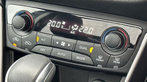 Suzuki S-CROSS Photo autoimg-b1dfcfe3d1b347f01b3af3f18effea981dd130f7.jpg