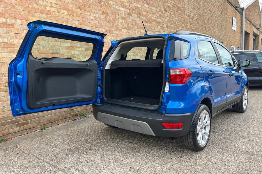 Ford EcoSport Photo autoimg-b1e1c377dc29abd7498d333edc3b98f65885fd67.jpg