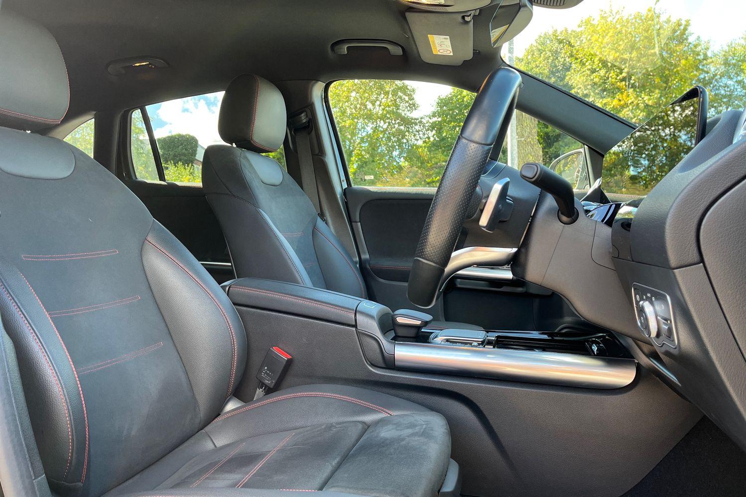 Mercedes-Benz EQA Photo 16