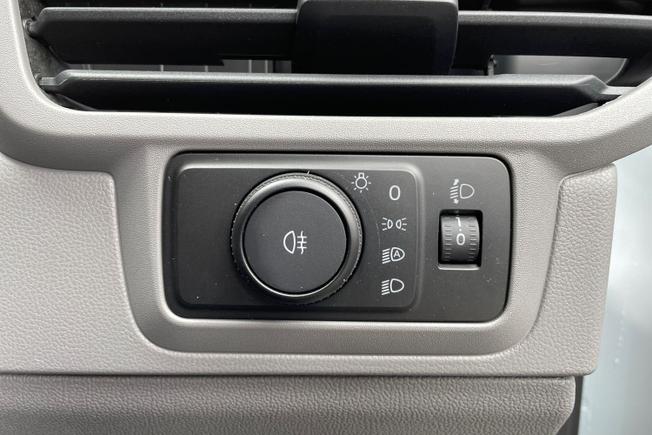 VOLKSWAGEN Transporter Photo 28