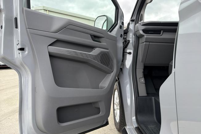 VOLKSWAGEN Transporter Photo 50