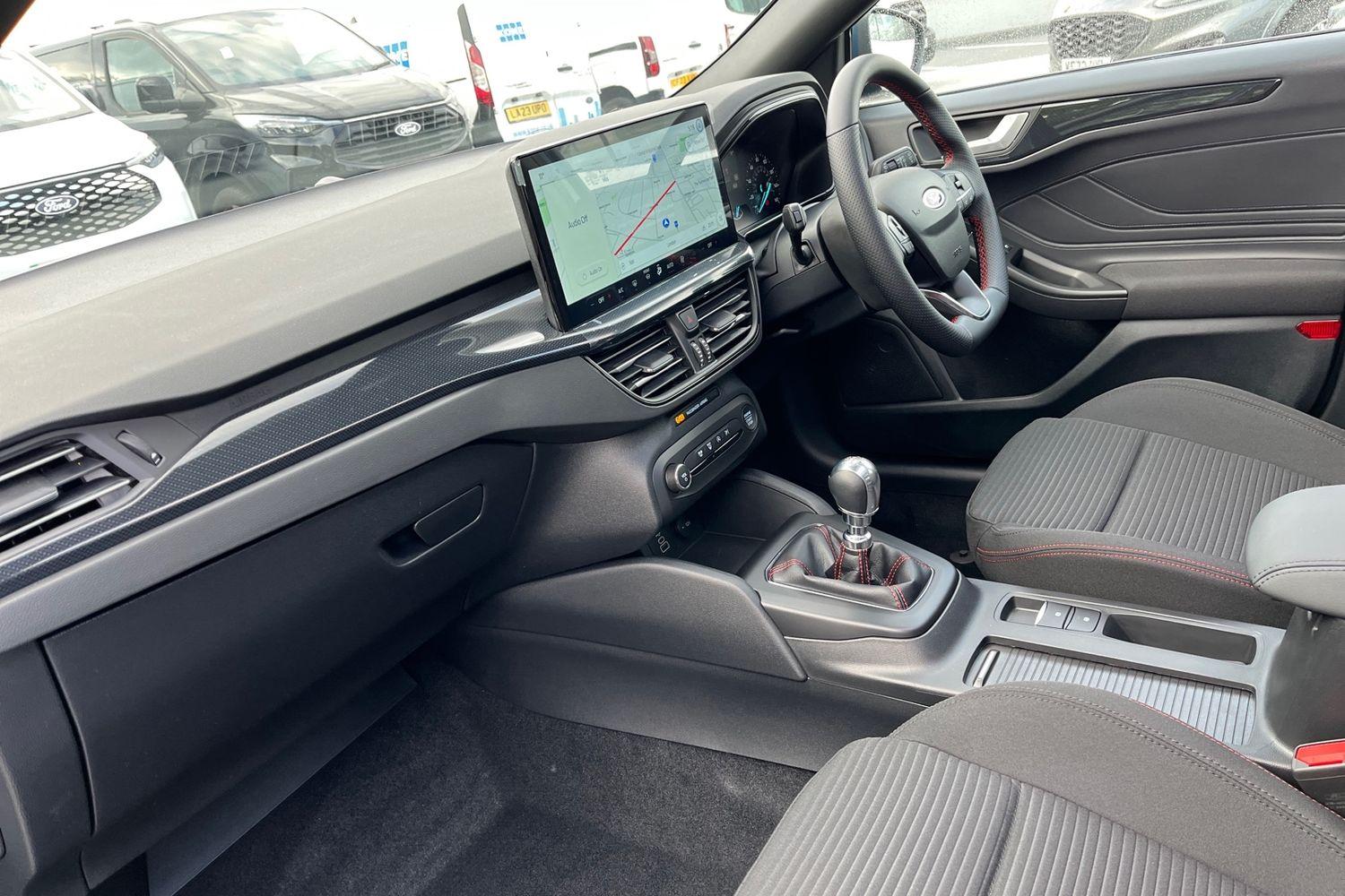 Ford Focus Photo 17