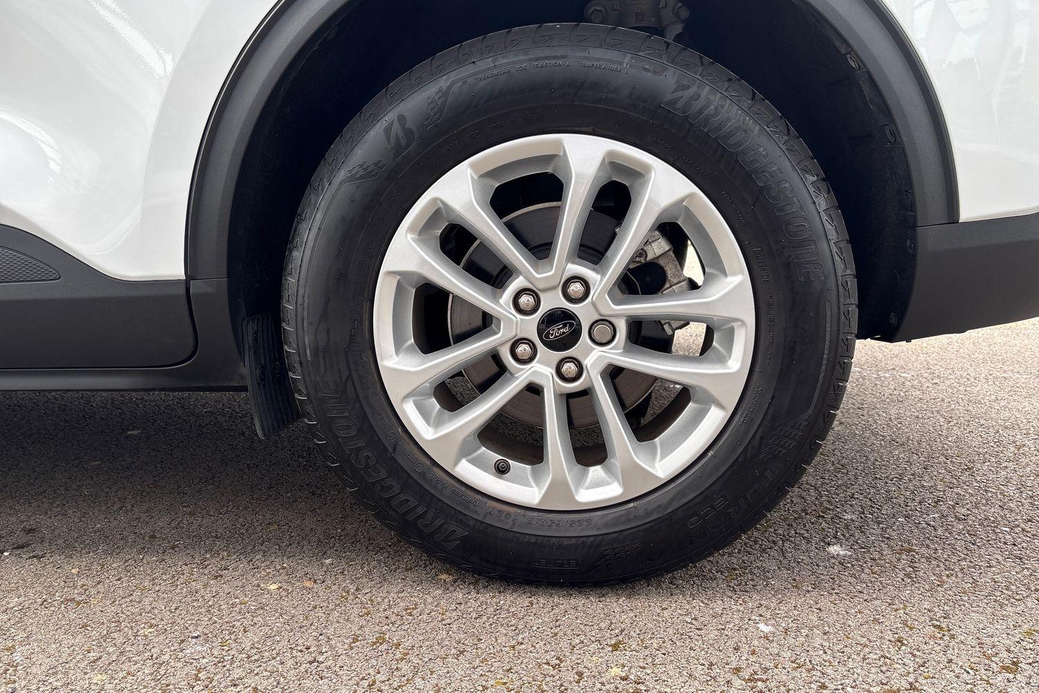 Ford KUGA Photo 7