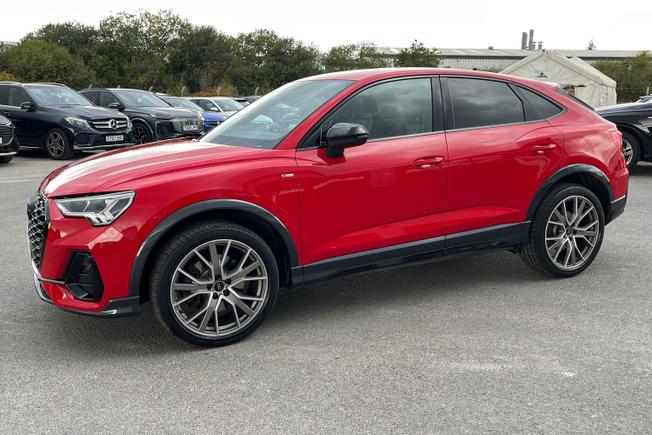 AUDI Q3 Photo 27