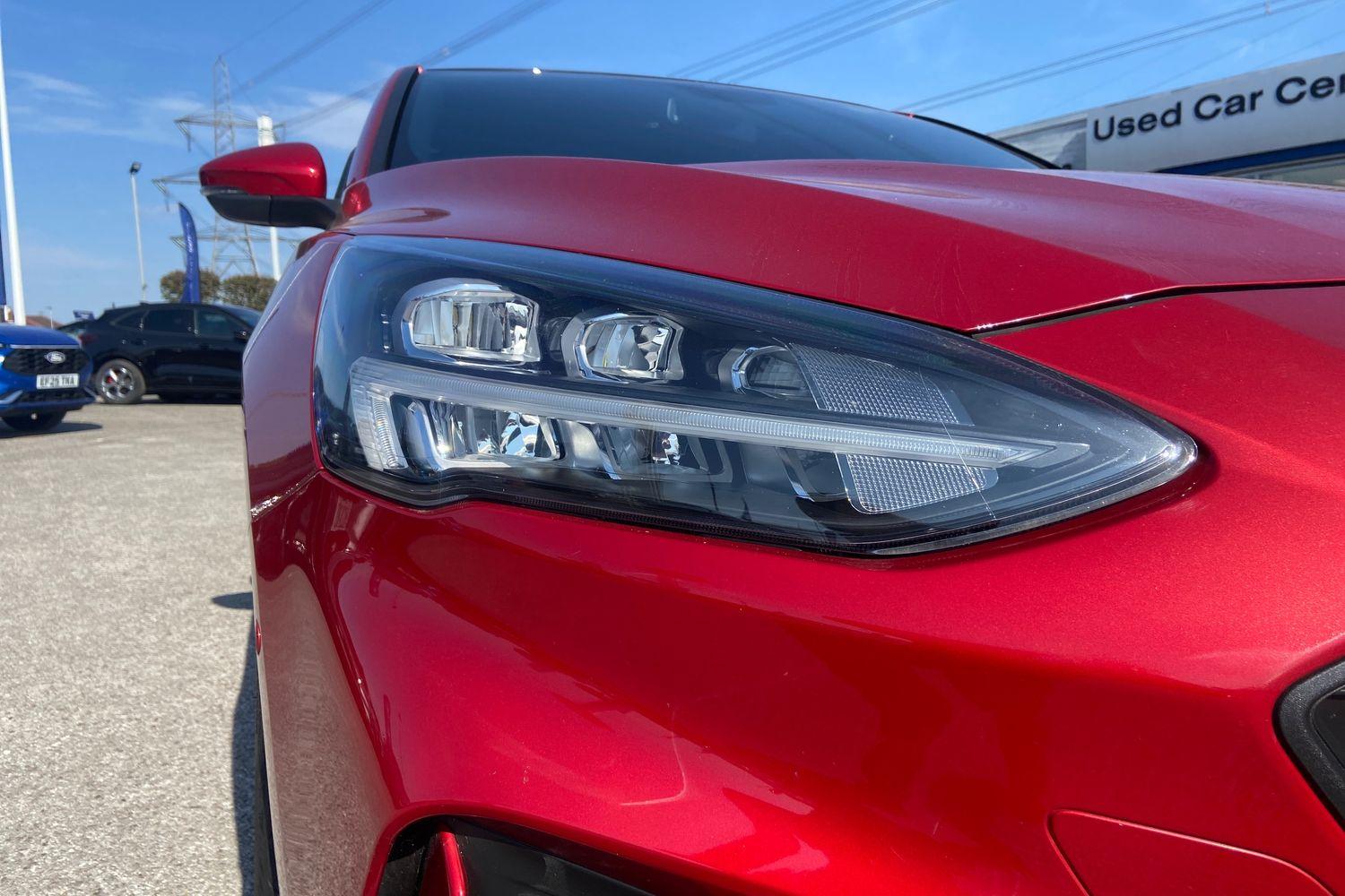 Ford FOCUS Photo 34