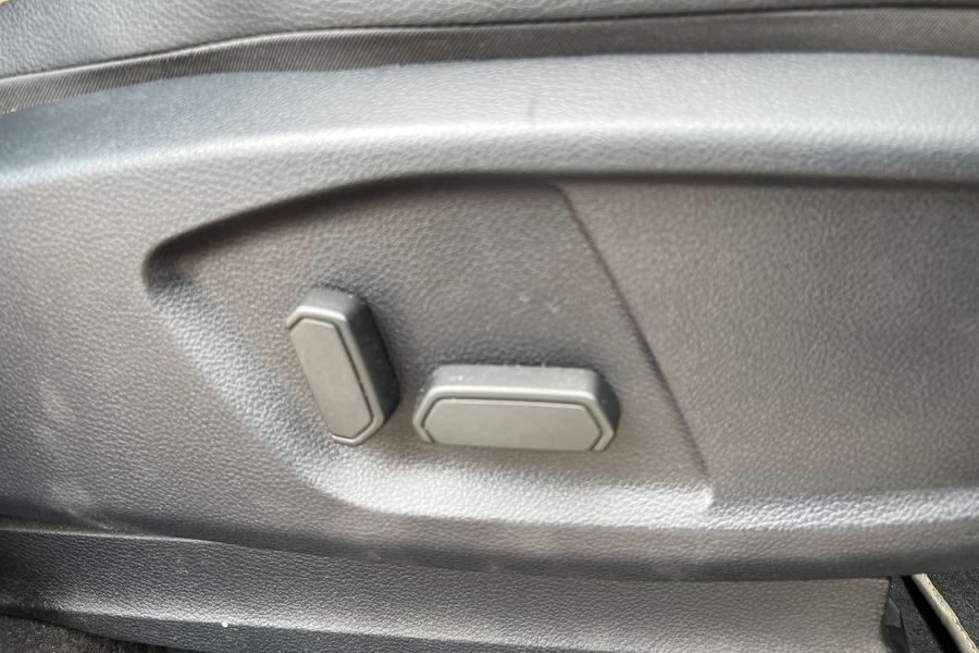Ford RANGER Photo autoimg-b2007844fdb04bf1bfa1e2615126bcc7449d27ce.jpg