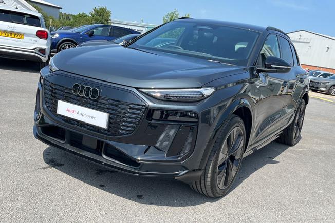AUDI Q6 E-Tron Photo 23