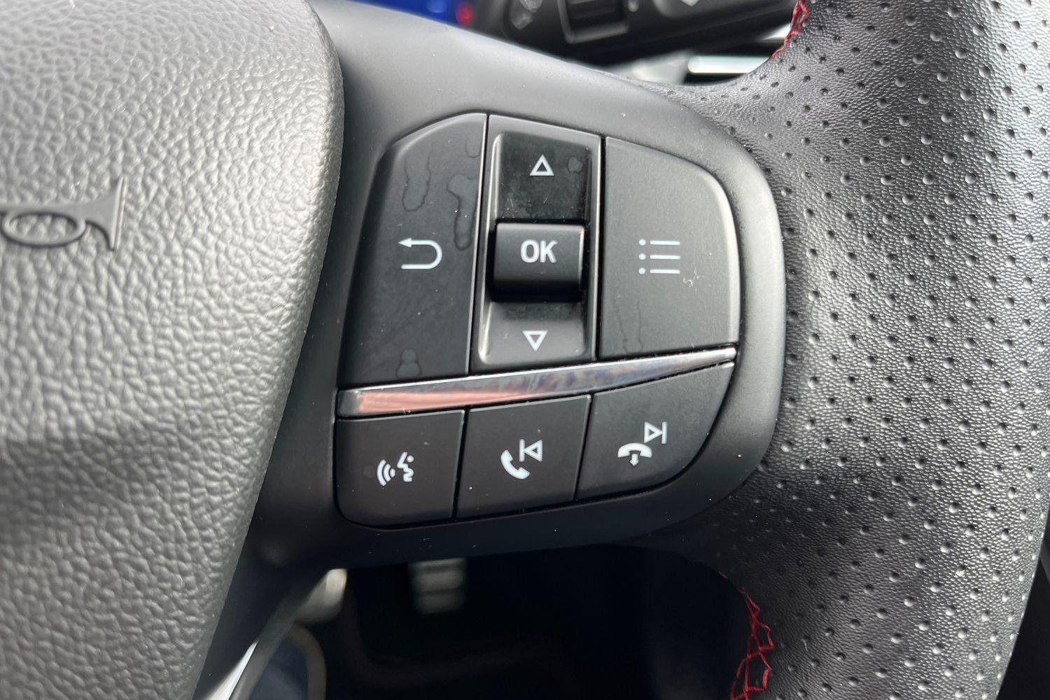 Ford FOCUS Photo 28