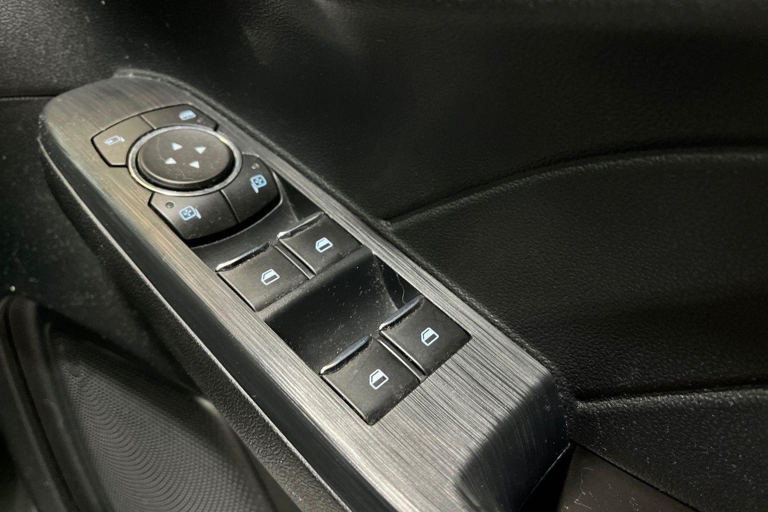 Ford KUGA Photo 15