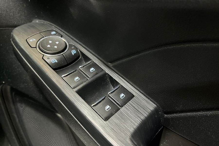 Ford KUGA Photo autoimg-b20495c67747ac8df6b928e2bfa912188a11ca25.jpg