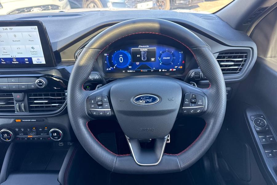 Ford KUGA Photo autoimg-b2076ad4adce5e5d8762df6e7d73cfeedce57841.jpg