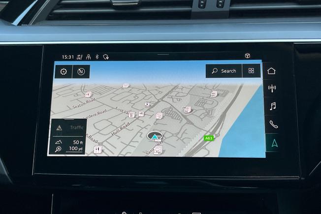 Audi E-TRON Photo 14
