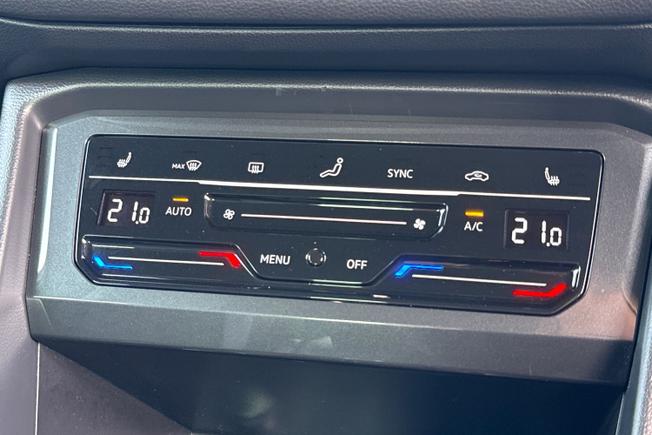 VOLKSWAGEN Tiguan Photo 44