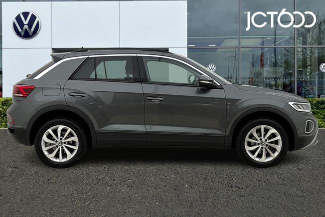 VOLKSWAGEN T-Roc Photo 4