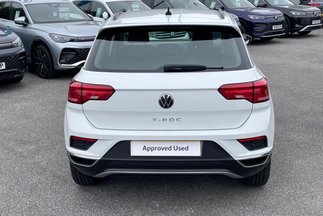 VOLKSWAGEN T-Roc Photo 29