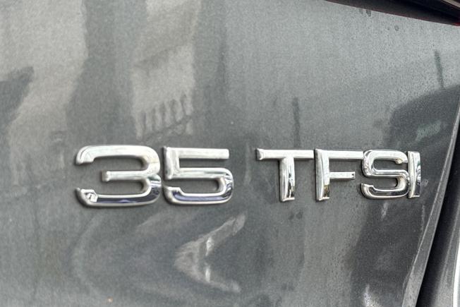 AUDI A4 Avant Photo 28