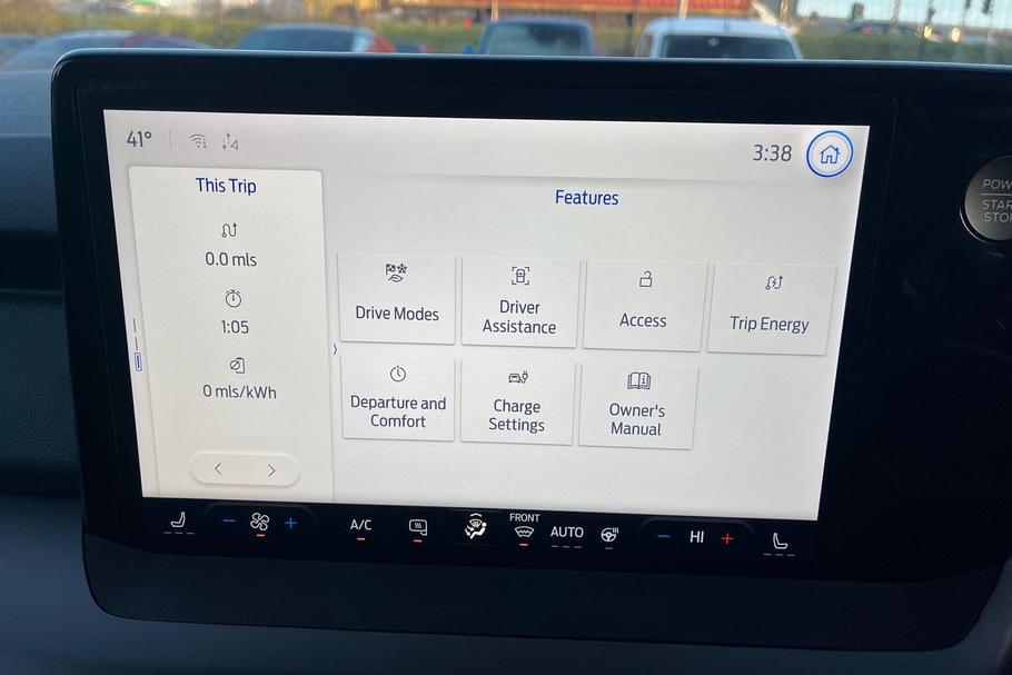 Used Ford E-Transit Courier JMZ5477 21