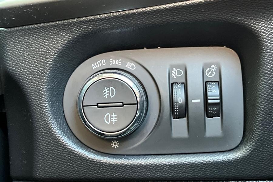 Vauxhall MOKKA Photo autoimg-b214052cfcf8f2d3f83802028a35dd73cbd108dc.jpg