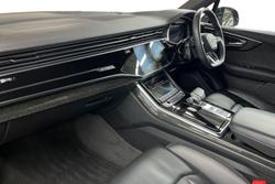 Audi Q7 Photo 2