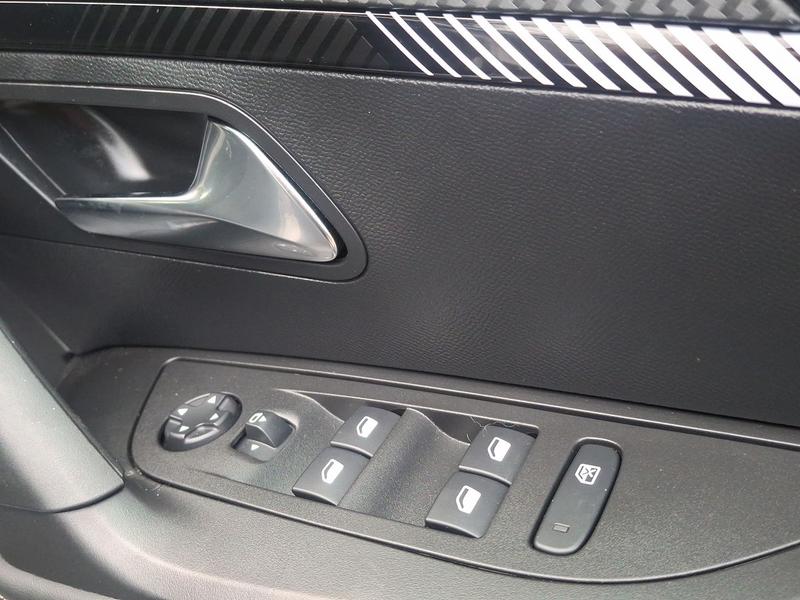 Used Peugeot 2008 BW24SDX 24