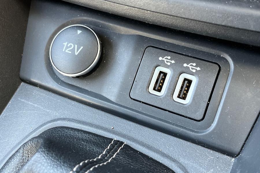 Ford KA+ Photo autoimg-b215ddeef9ebc0b35ee9017cde82f2e1a9487d39.jpg