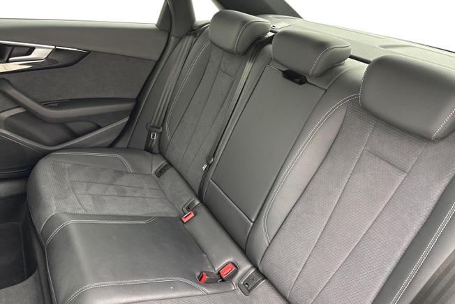 AUDI A4 Photo 9