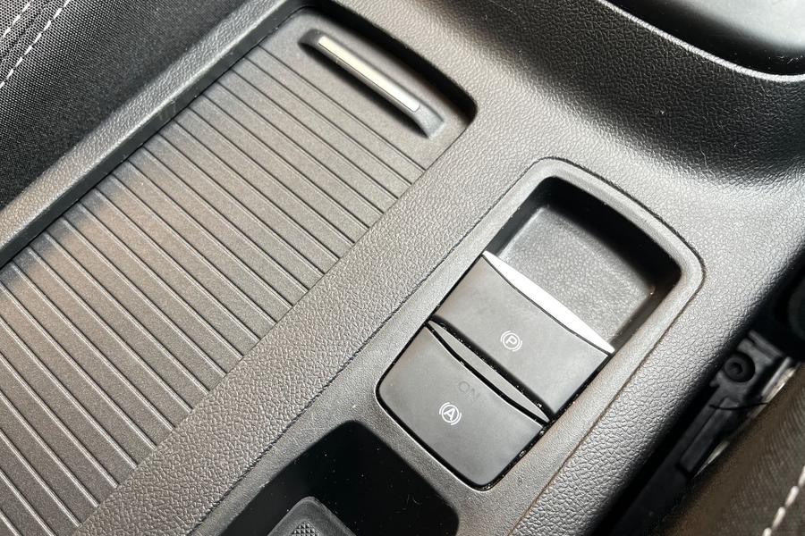 Ford FOCUS Photo autoimg-b21ad71bf238b149e9b2b4773da0b9fd1c4c9663.jpg