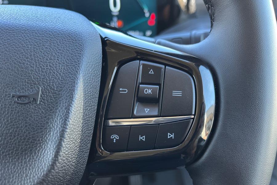 Ford E-TRANSIT CUSTOM Photo autoimg-b21fea34bf5b1f34401f85ea01fca5f29179dd59.jpg