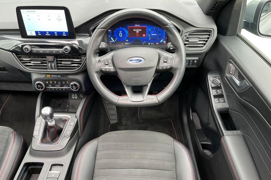 Ford Kuga Photo autoimg-b22266c7a3de666a1ac51f0a3f1c1b31b3313ca7.jpg