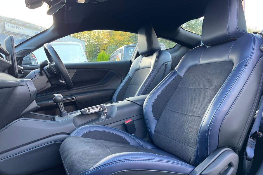 Ford MUSTANG Photo autoimg-b223909a22f974c65e43c65766f16594a23b23b8.jpg