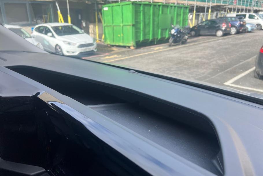 Used FORD TRANSIT CUSTOM MJ75TFN 37