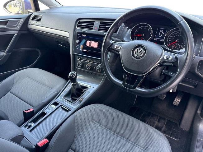 VOLKSWAGEN Golf Photo 6