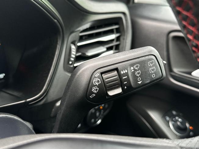FORD Focus Photo 34