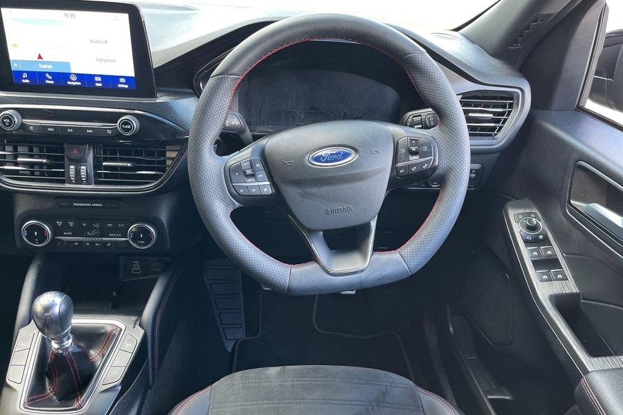 Ford KUGA Photo autoimg-b234674e34c8295738f782a0f2f89463c75833a3.jpg