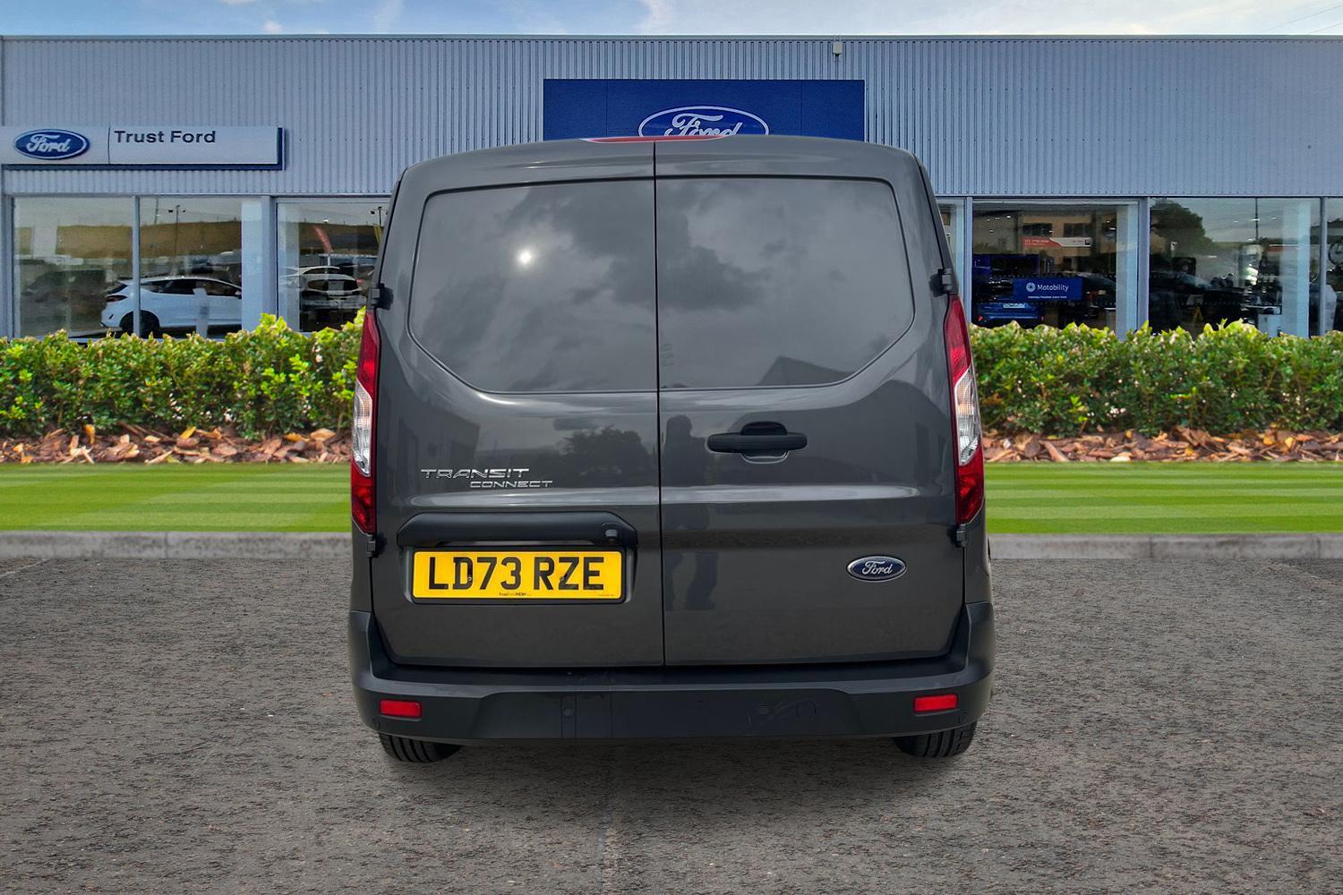 Ford TRANSIT CONNECT Photo 12