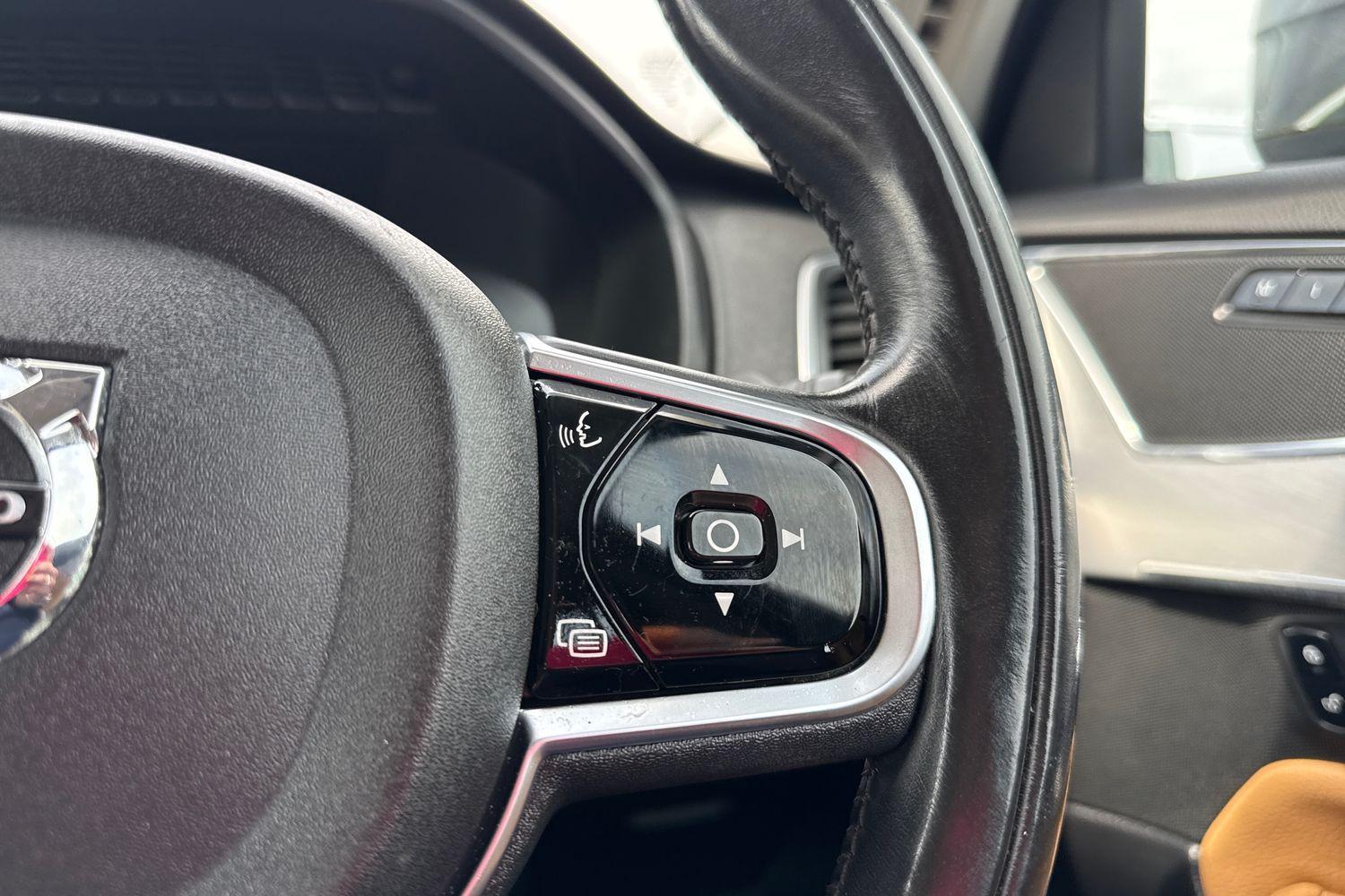 Volvo XC90 Photo 26