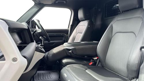 Land Rover Defender Photo autoimg-b239a64a18975ab24ba61a2ac4a76cf4e8ad838e.jpg