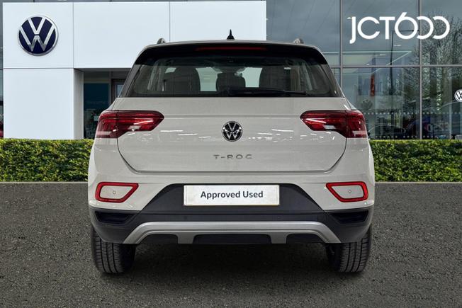 VOLKSWAGEN T-Roc Photo 7