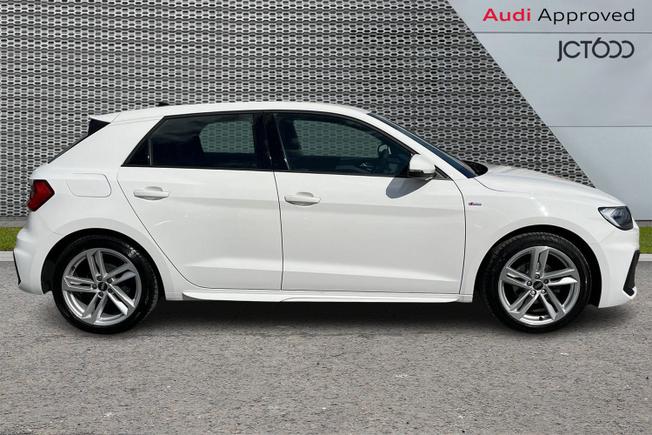 Audi A1 Photo 4